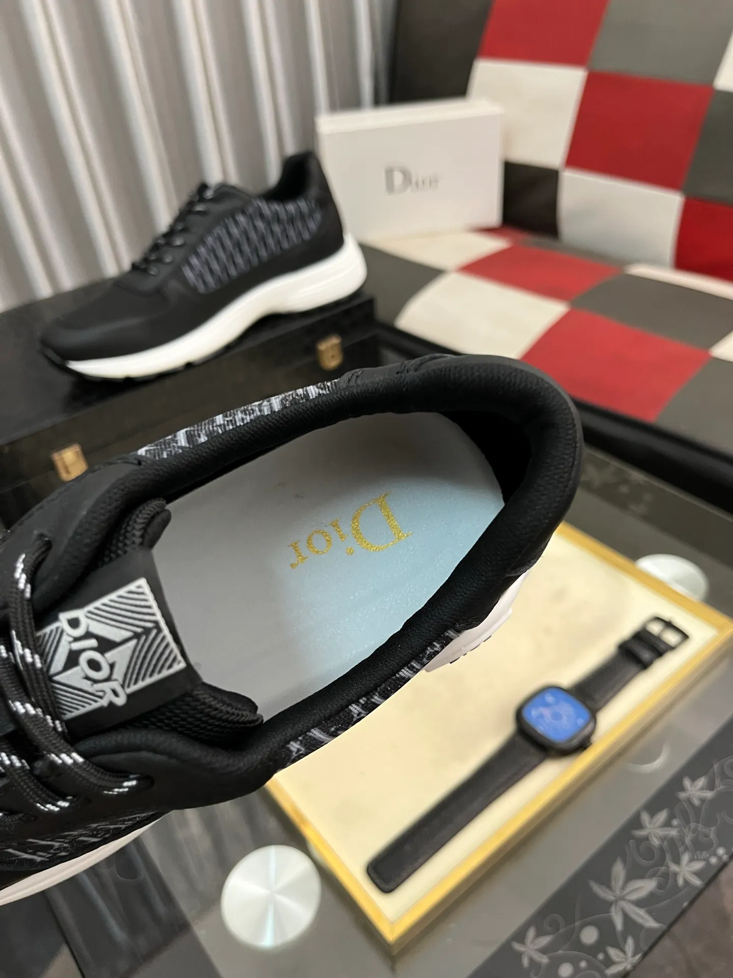 Men's shoes 💰440⌚️⌚️[Dior] The toe is designed to be a bit wider, and the upper foot comfort is perfect. The threads are beautiful, and it fits the pants perfectly. Decorated with various classic details, it is an ideal choice for daily styling. It can be matched with various casual items to create exquisite looks. Fabric: First-layer cowhide/lining sheepskin TPU original outsole Size: 38-444️⃣Colors available